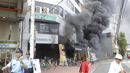 パチンコ店放火事件で3人死亡